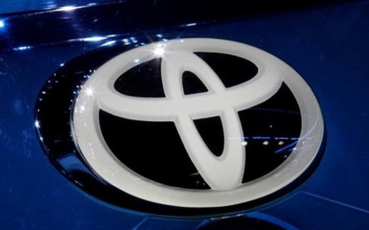 Bị ông Donald Trump đe dọa, Toyota được Chính phủ Nhật bênh vực