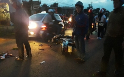 Đắk Lắk: 2 xe máy va chạm, 6 nạn nhân nguy kịch
