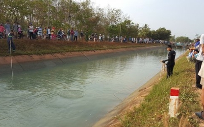 Tây Ninh: Vớt được thi thể 3 người trong một gia đình dưới kênh nước