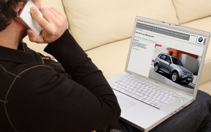 Nhiều nam giới thích mua ôtô trực tuyến