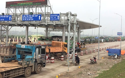 Người dân Phú Thọ chặn xe phản đối trạm thu phí BOT