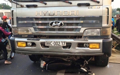 Xử lý nghiêm vụ xe tải ngược chiều đâm chết 2 người ở Bắc Giang