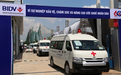 BIDV bàn giao 46 xe cứu thương tặng bệnh viện trên toàn quốc