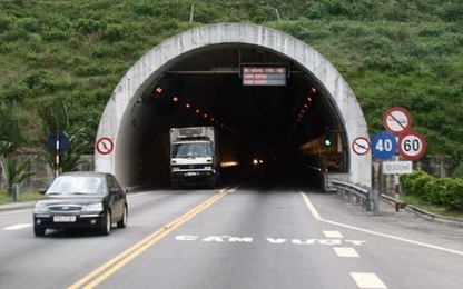 Hầm đường bộ Hải Vân đóng cửa 30 phút mỗi ngày