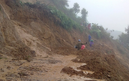 Điện Biên: Mưa lớn gây sạt lở, nhiều tuyến đường bị chia cắt
