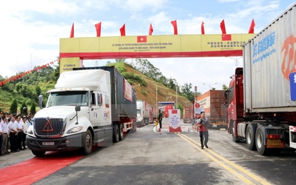 Thông xe tuyến đường chuyên dụng vận tải hàng hóa Việt-Trung
