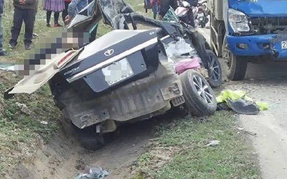Sơn La: Bốn người tử vong trong ôtô biến dạng