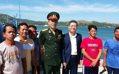 Tổng thống Duterte tổ chức đưa 5 ngư dân Việt về nước