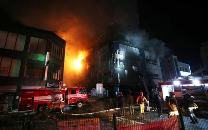 Hỏa hoạn kinh hoàng thiêu rụi nhà xe, 29 người thiệt mạng