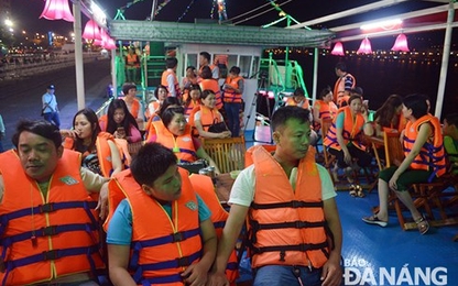 Đà Nẵng “xóa sổ” tàu khách dưới 50 chỗ ngồi trên sông Hàn