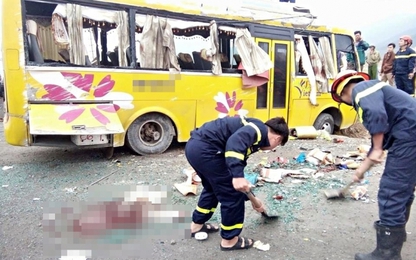 Đà Nẵng: Hiện trường vụ lật xe khiến 2 người chết, 11 người bị thương