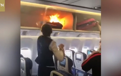 Sạc dự phòng phát nổ trên máy bay, tiếp viên nhanh tay dập lửa