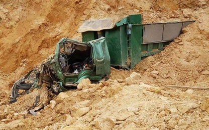 Sập mỏ đất ở Hà Nội, một người tử vong