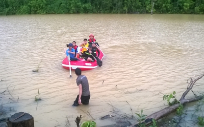 Cặp vợ chồng đánh cá mất tích trên sông Lam trong mùa mưa lũ