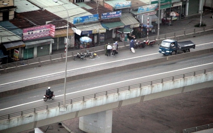 Xe máy bị cấm chạy trên cầu vượt ngã tư Vũng Tàu