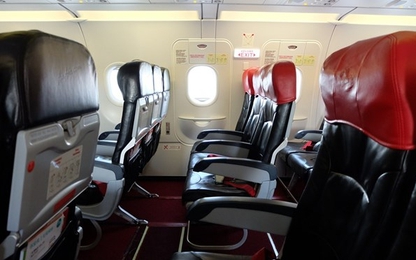 Cửa thoát hiểm hành khách trên máy bay được thiết kế ra sao?