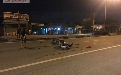Hai xe máy tông nhau trong đêm, 2 người thương vong