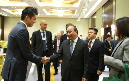 Thủ tướng Nguyễn Xuân Phúc đối thoại với 20 tập đoàn toàn cầu