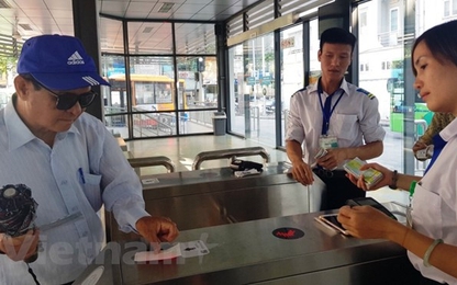Hà Nội triển khai vé điện tử trên tuyến xe buýt nhanh từ 10/10