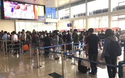 Hành khách lưu trú 2 tháng ở sân bay Tân Sơn Nhất đang nguy kịch