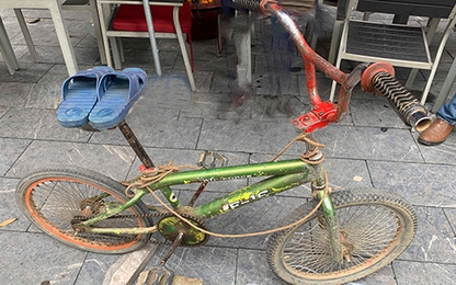 Xe đạp không phanh của cậu bé Sơn La đấu giá được 103 triệu