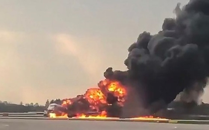 Máy bay Nga bốc cháy khi hạ cánh, ít nhất 41 người thiệt mạng
