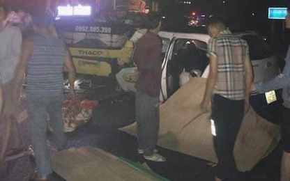 Taxi đâm trực diện xe khách trong đêm tại Quảng Ninh, 3 người tử vong