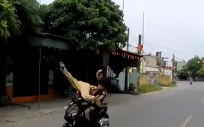 Nam thanh niên phóng xe bạt mạng, đâm trực diện chiến sĩ CSGT