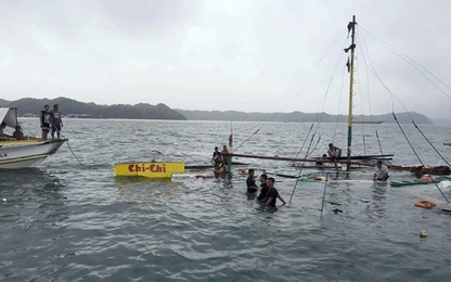 25 người chết khi 3 phà chở khách Philippines liên tiếp lật trên biển