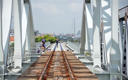 Dự kiến chạy thử tàu qua cầu đường sắt Bình Lợi mới trong tháng Chín