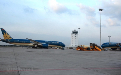 Tổng công ty Cảng HKVN nói gì về tàu bay liên tục bị rách lốp?