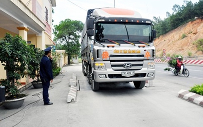 Quảng Ninh: Để xe quá tải chạy làm hỏng đường, DN sẽ phải bồi thường