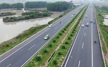 Khắc phục xong ngập úng tại hầm chui trên cao tốc Hà Nội-Bắc Giang