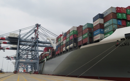Cảng Cái Mép - Vũng Tàu đón tàu container siêu lớn