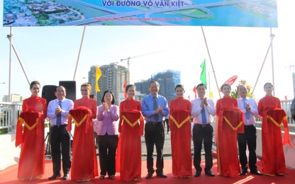 Thêm hai nhánh cầu vượt Nguyễn Văn Cừ để giảm ùn tắc giao thông