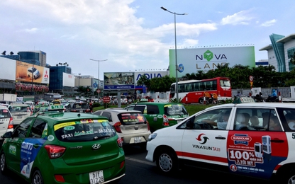 Thêm ý kiến giải ách tắc cho giao thông sân bay Tân Sơn Nhất