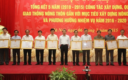 Xây dựng giao thông nông thôn trở thành phong trào rộng khắp