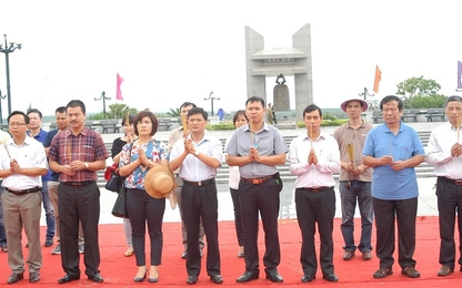 Ban QLDA đường HCM tri ân các anh hùng liệt sĩ, cựu TNXP
