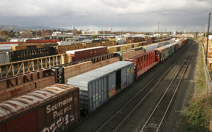 Công tác trao đổi toa xe hàng giữa các doanh nghiệp vận tải đường sắt
