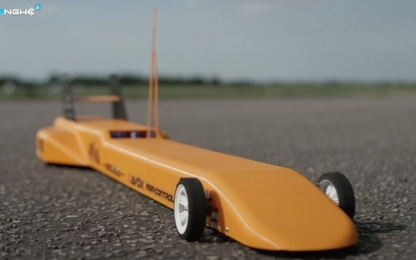 Xe đua công nghệ 3D đạt kỷ lục tốc độ