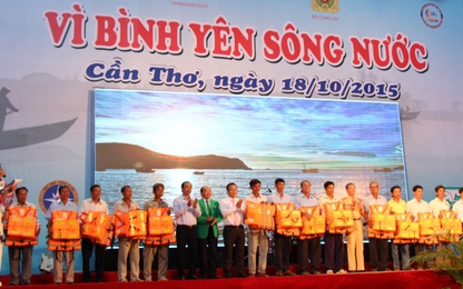 Phát động phong trào "Vì bình yên sông nước" tại Cần Thơ