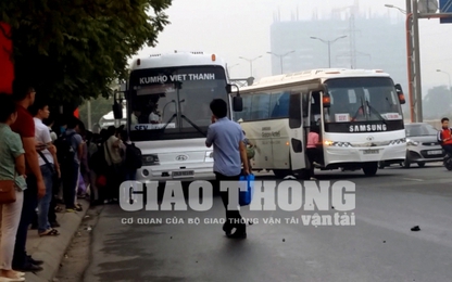Xe chở công nhân Sam Sung dùng “Luật riêng” tham gia giao thông