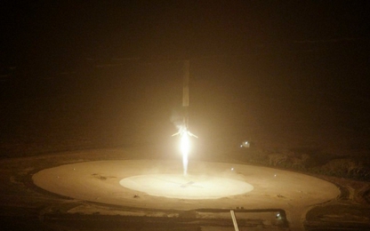 Elon Musk đã làm được điều không thể: Tên lửa tái sử dụng!
