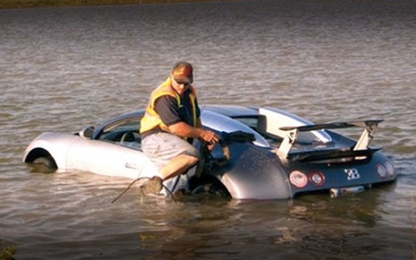 Ngồi tù hơn 1 năm vì lái siêu xe Bugatti Veyron xuống hồ