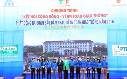 Hơn 2.500 người tham gia “Kết nối cộng đồng - Vì an toàn giao thông”