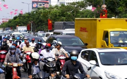 Thành lập tổ công tác tìm giải pháp chống ùn tắc tại sân bay TSN