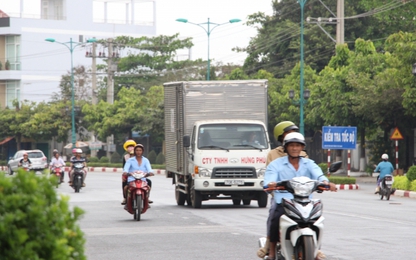 Tây Ninh: Người dân vô tư đi sai làn đường trong trung tâm thành phố