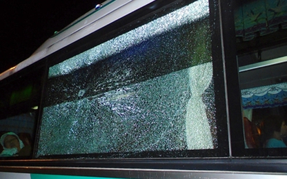 Nhiều xe ô tô bị ném đá trên đường cao tốc TP.HCM-Long Thành-Dầu Giây