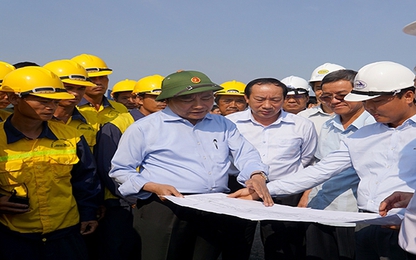 Phó Thủ tướng Nguyễn Xuân Phúc yêu cầu đẩy nhanh khắc phục cầu Ghềnh