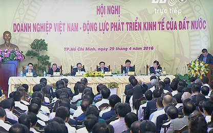 Thủ tướng Nguyễn Xuân Phúc tháo gỡ rào cản để doanh nghiệp phát triển